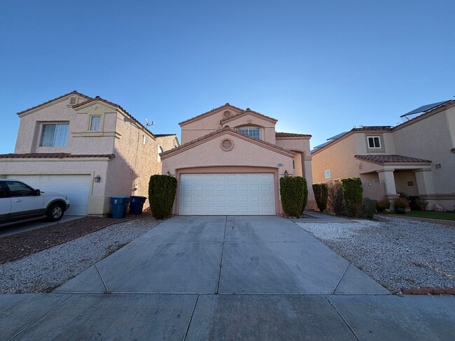 Building Photo - Lovely renovated Silverado Ranch home