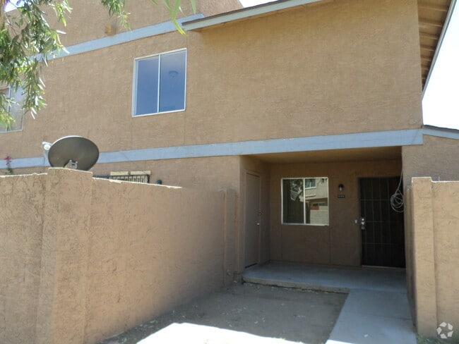 Building Photo - 69th Drive Rental