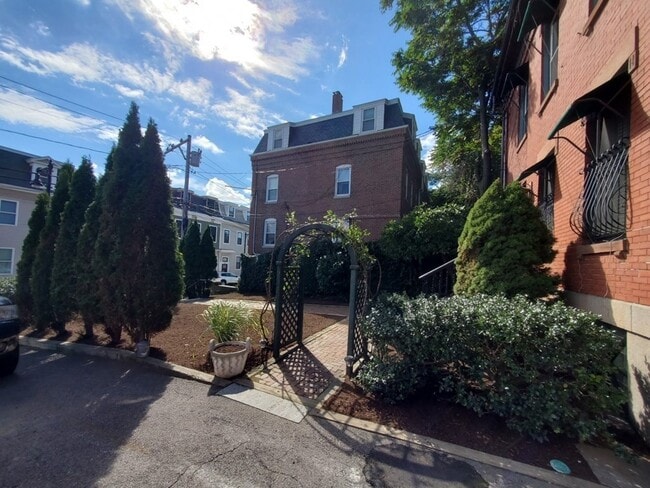 Photo - 21 Parker St Unit 1