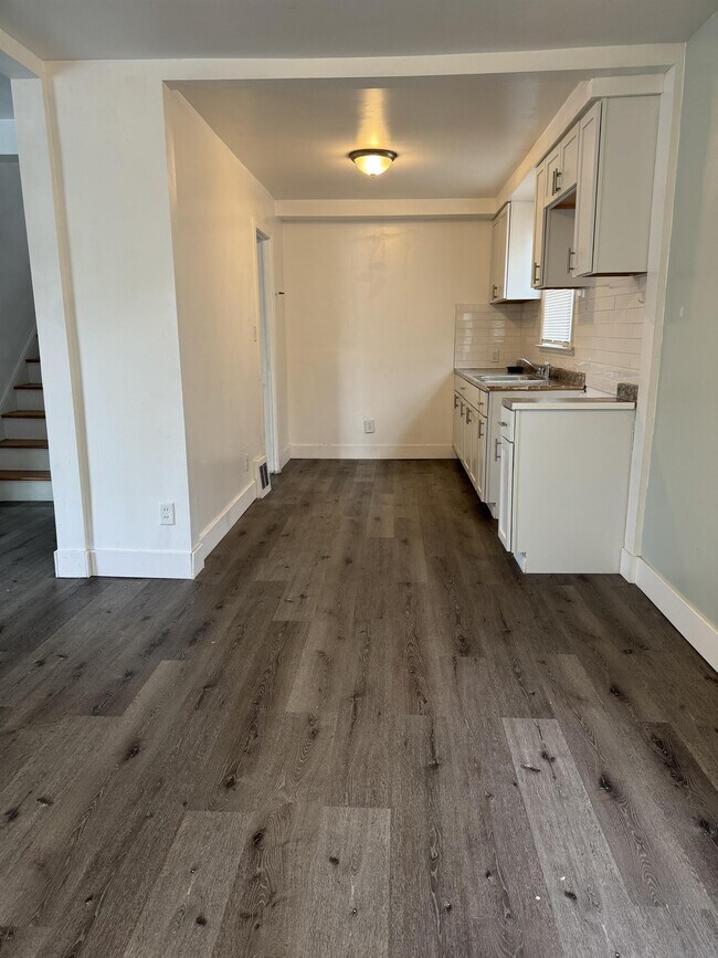 Photo - 20000 Norwood St