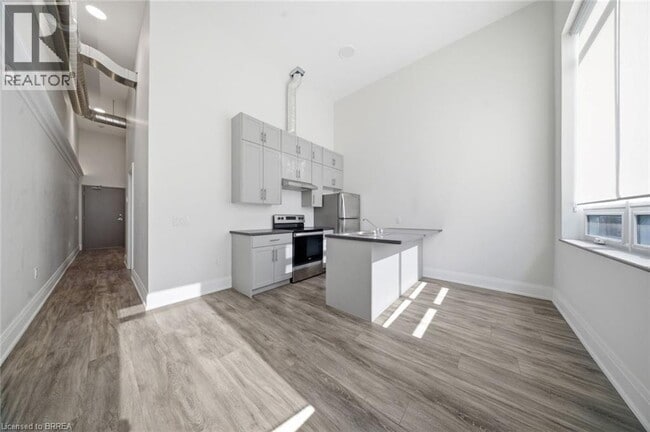 Photo - 11 Queen St Unit 303