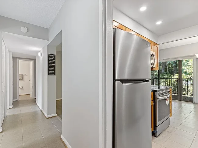 Main hallway - 2233 Castle Rock Sq Condominio Unidad 11C