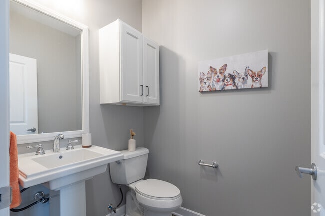 Townhome - 1,408SF - Second Bathroom