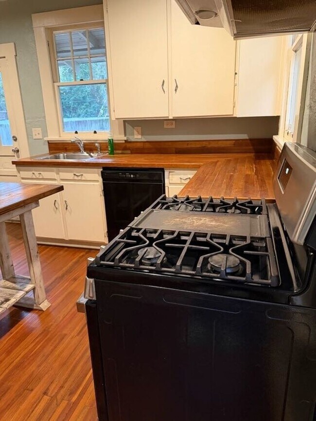 Photo - 1436 22nd St