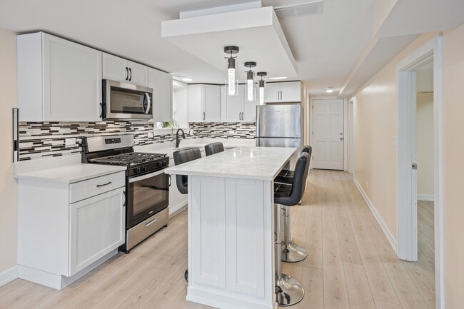 Photo - 5219 W Deming Pl