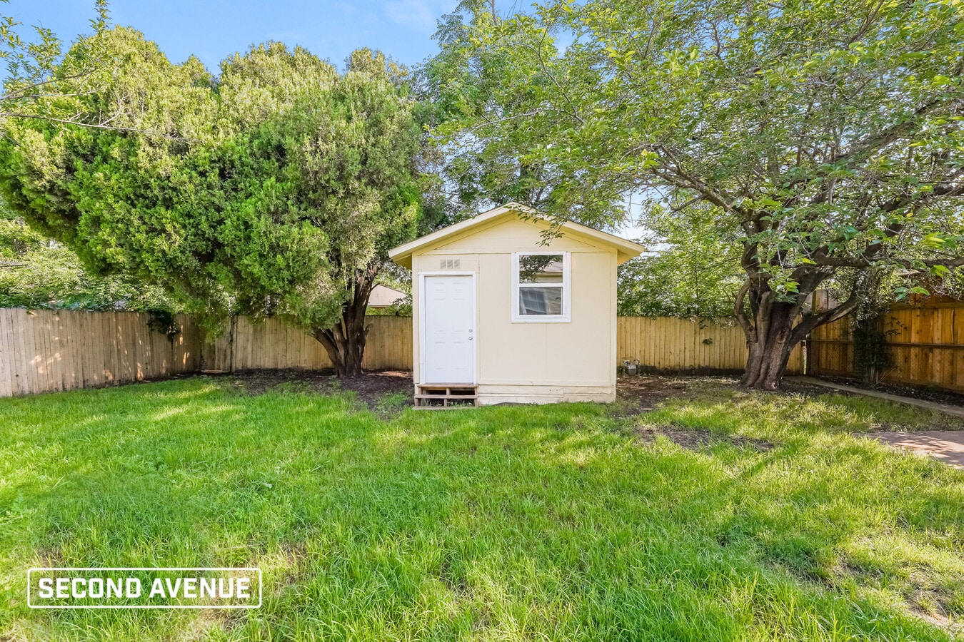 Photo - 1819 Barlow Ave