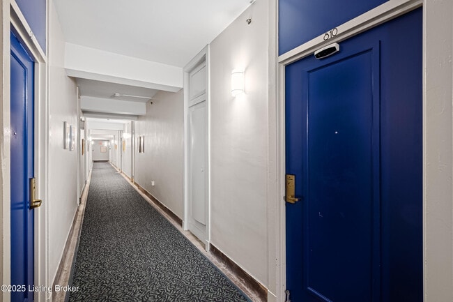 Photo - 604 S 3rd St Unit 810