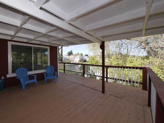 Photo - 8267 Old School Way