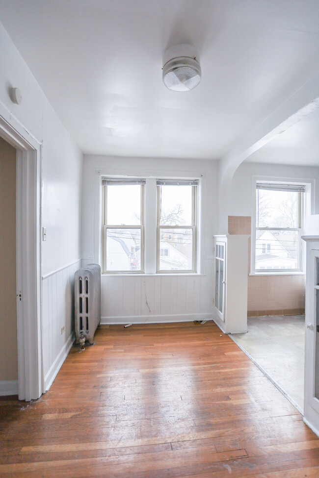 Photo - 4735 W Addison St Apartments Unit 1A