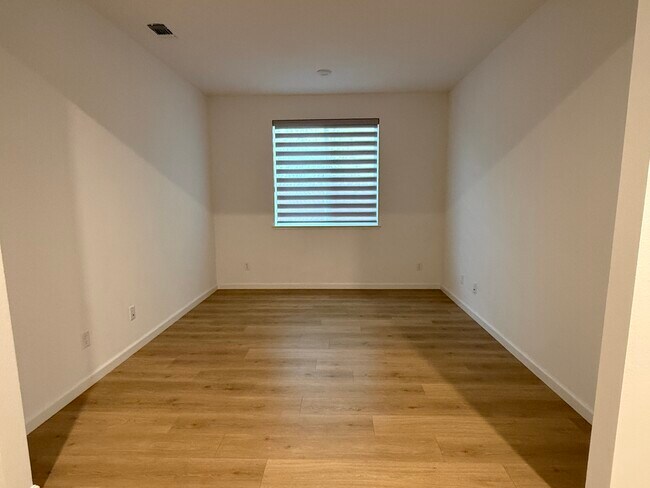 Photo - 1580 Blue Moon Ln