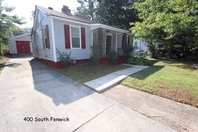 Building Photo - 1 block from Chickasaw Gardens Rental