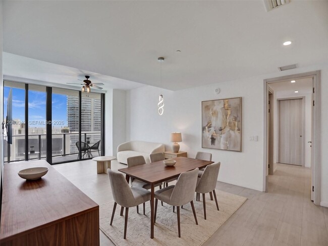 Photo - 1000 Brickell Plaza Unit PH5103