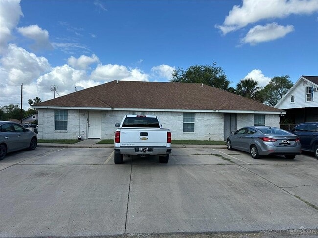 Photo - 701 Oblate Ave Apartamento