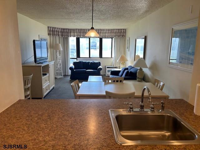 Photo - 4500 W Brigantine Ave Unidad 2105