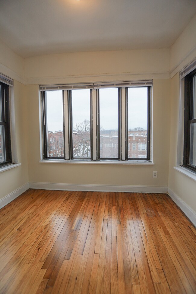 Photo - 7455 N Greenview Ave Unit 3