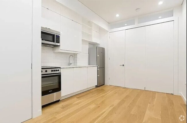 Building Photo - 100 Forsyth St Unit 1 Rental