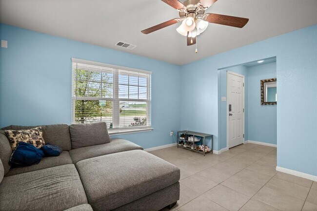 Photo - 4702 Portillo Way