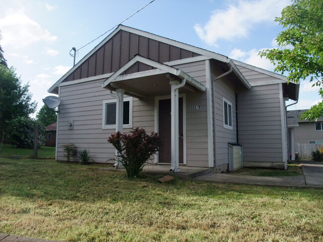 Photo - 3831 Duplex Ct SE Apartment Unit Duplex 3831  B