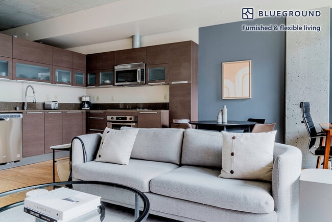 Photo - 120 Westlake Ave N Unidad FL6-ID757