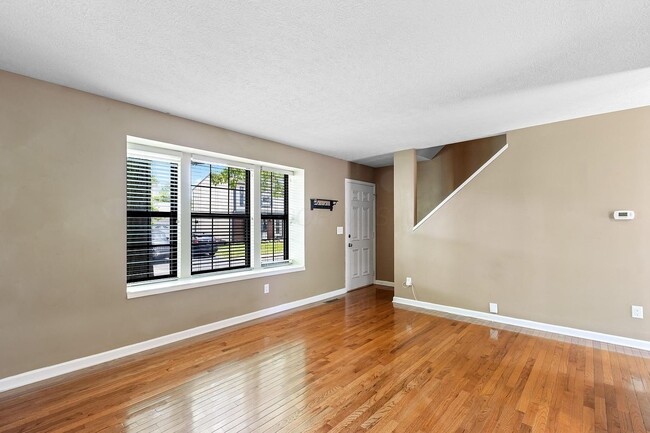 Photo - 7701 Kelvinway Dr