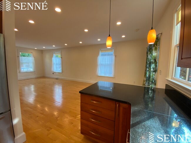 Photo - 267 Norfolk St