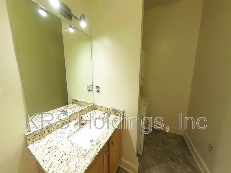 Photo - 301 Goshen St Unidad Apt 2D