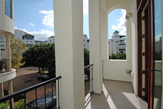 Photo - 302 Calle Sevilla Pl