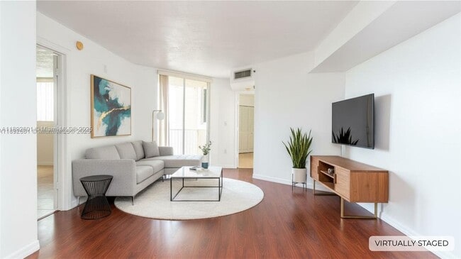 Photo - 102 SW 6th Ave Unidad 401