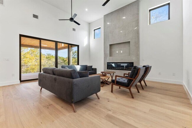 Photo - 14426 Tuscola Cir