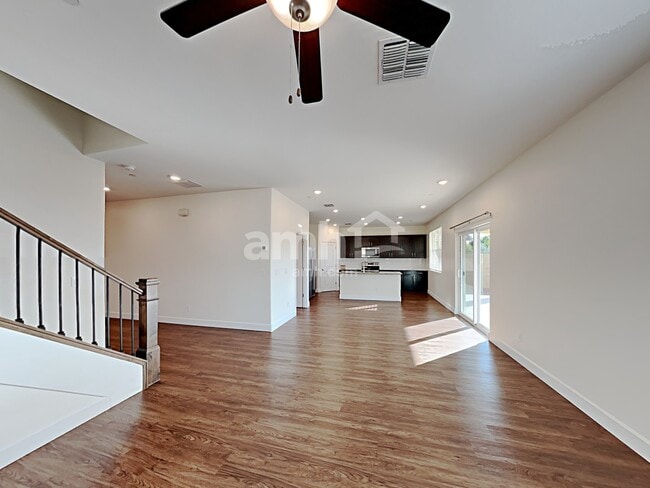 Photo - 5919 W Columbine Dr