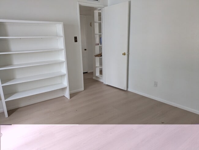 Photo - 1514 W 1st Pl