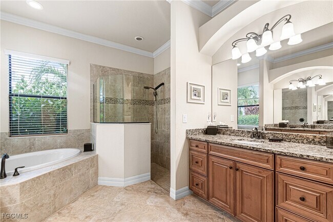 Photo - 11006 Longwing Dr