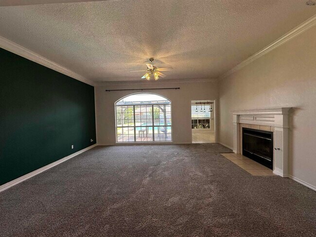 Photo - 3028 Whitehall Ln