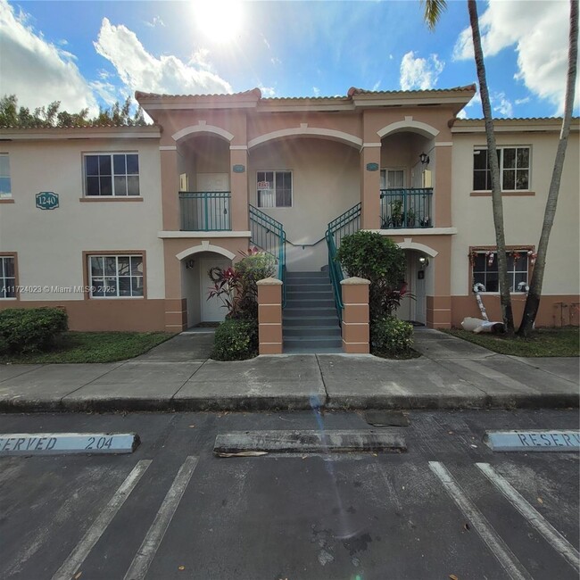 Photo - 1240 SE 31st Ct Condominio Unidad 204-32