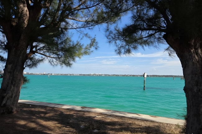 Photo - 3217 Higel Ave