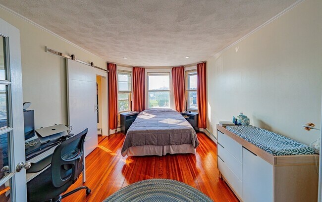 Photo - 309 Lexington St Unit 3