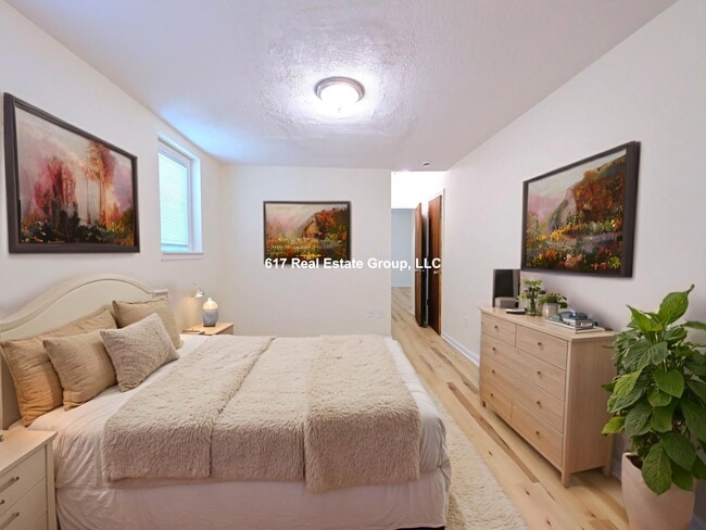 Building Photo - 2018 Commonwealth Ave Rental