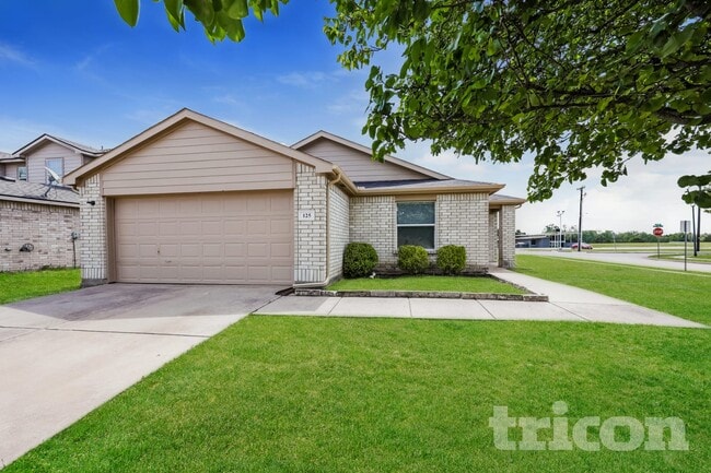 Building Photo - 125 Southwestern Dr