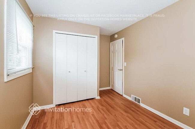 Photo - 1716 Lamplight Dr