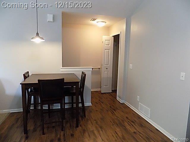 Photo - 49186 W Woods Dr