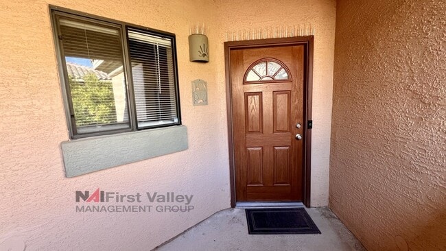 Photo - 2 Bedroom- 2 Bathroom Upstairs