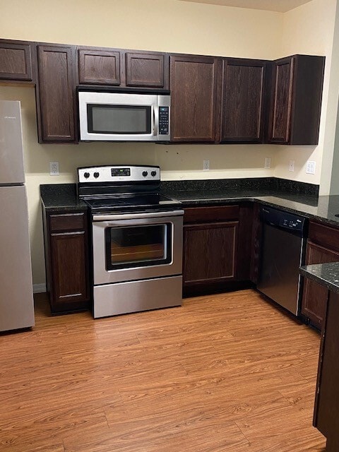 Photo - 415 Belle Montclair Lp