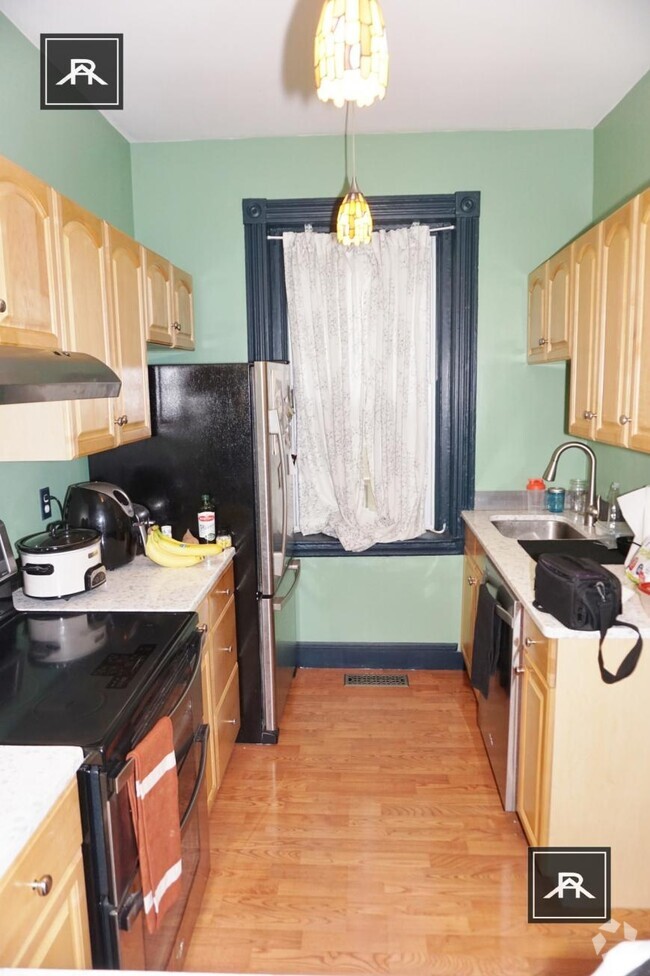 Building Photo - 2 bedroom in Brighton MA 02134 Unit 201 Rental