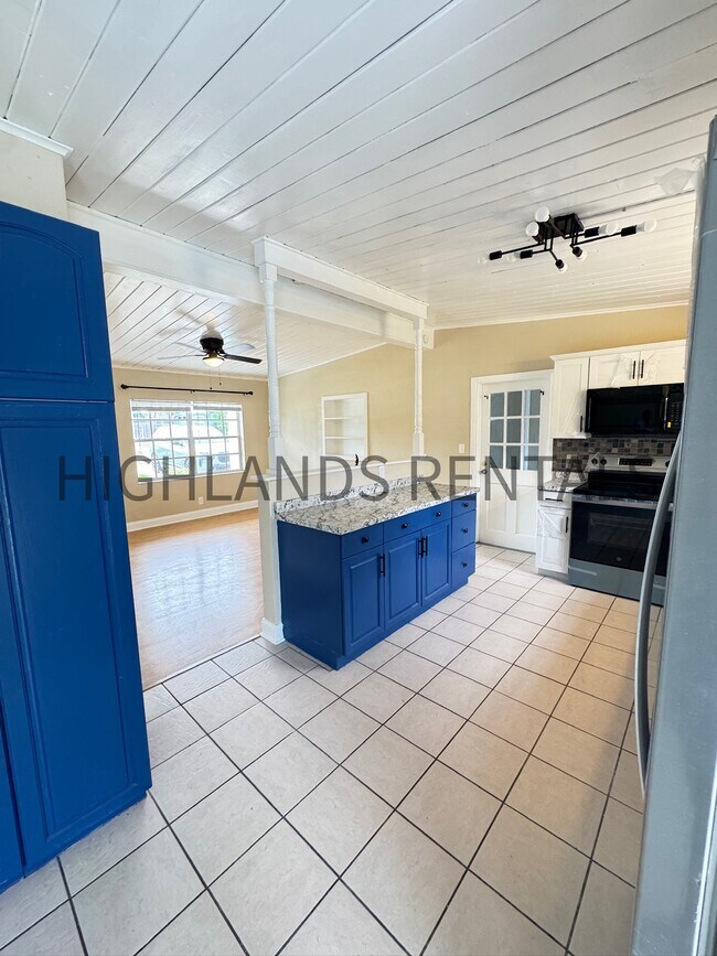 Photo - 1613 Hitakee Ave