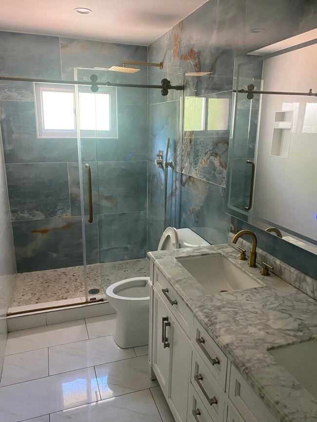Photo - 665 Commander Ave Unidad 665 A