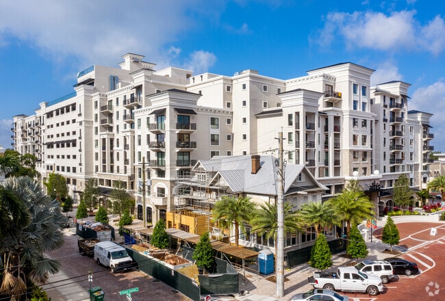 Photo - Altis Grand Central