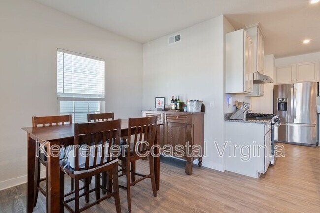 Photo - 515 Spring Hill Pl