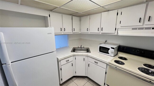 Photo - 4550 NW 9th St Unit 612E