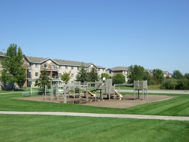 Champlin Drive & Elmcreek