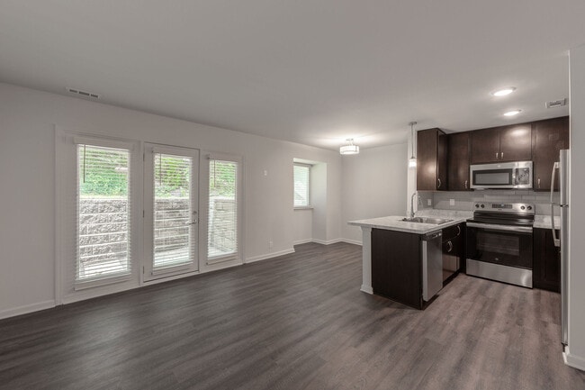 Building Photo - Pine Ridge